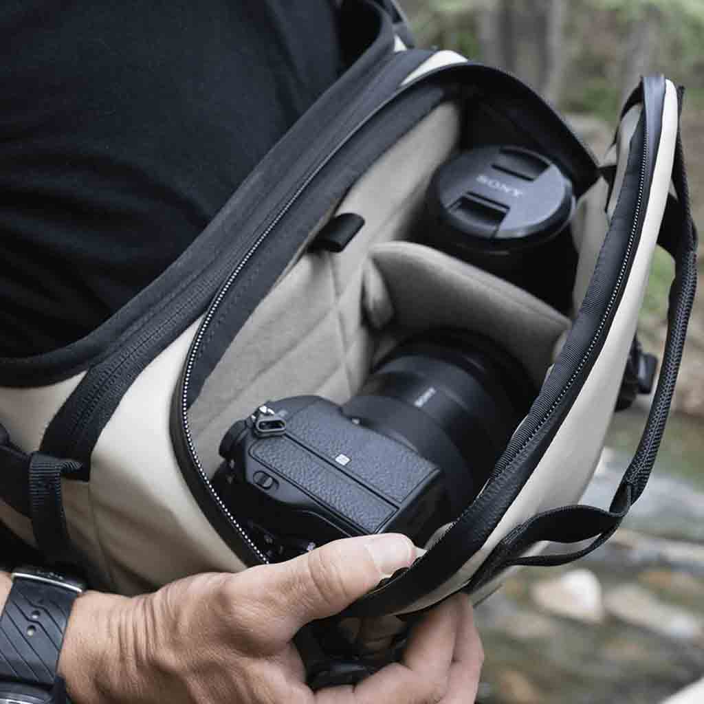 Wandrd Rogue Sling 6L Bag Tan