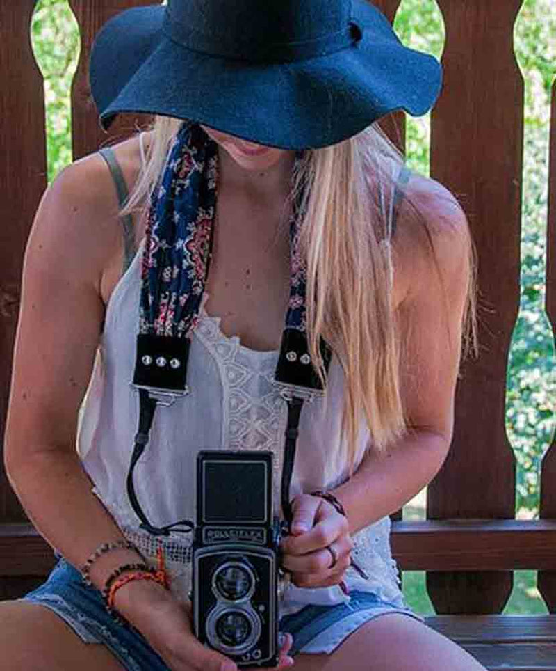 Capturing Couture Pocket Scarf Bluebell