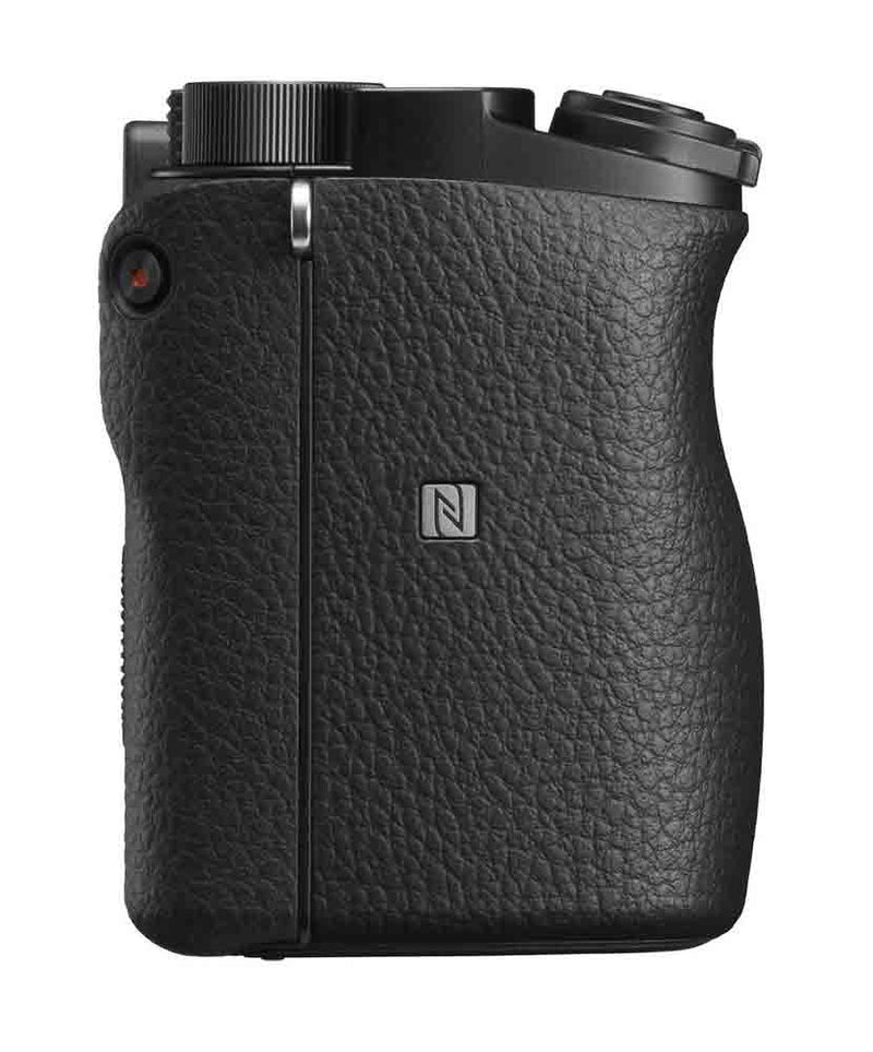 Sony Alpha A6100 16-50mm & 55-210mm