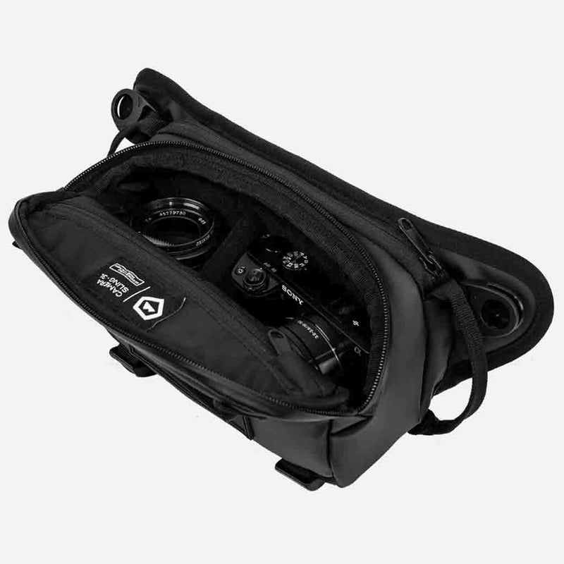 Wandrd Rogue Sling 3L Bag Black