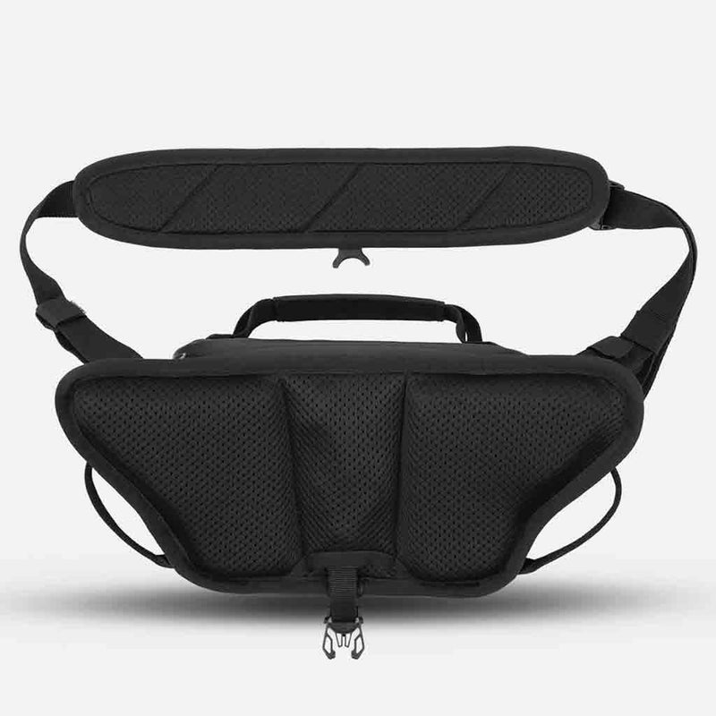 Wandrd Rogue Sling 3L Bag Black