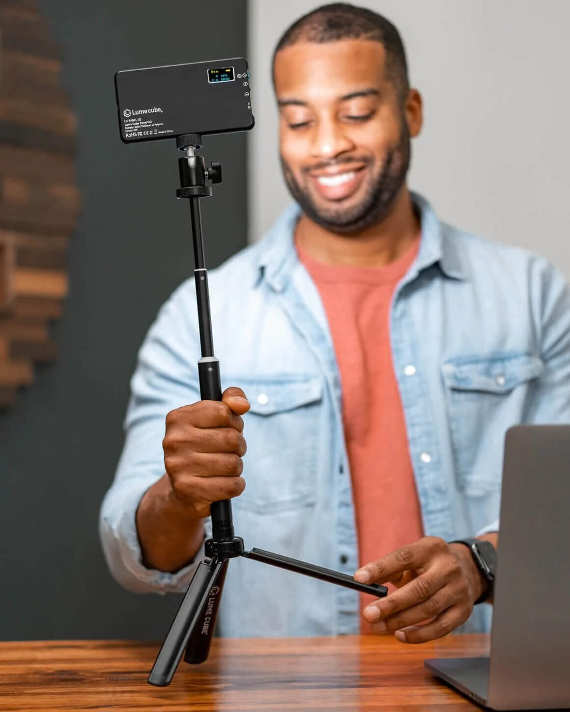 Lume Cube 30-Inch Desktop Tripod Adjustable Stand with Rotating Mount